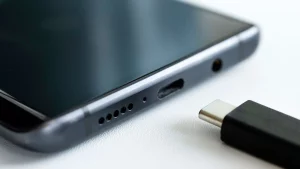Quick fixes for smartphone charging problems